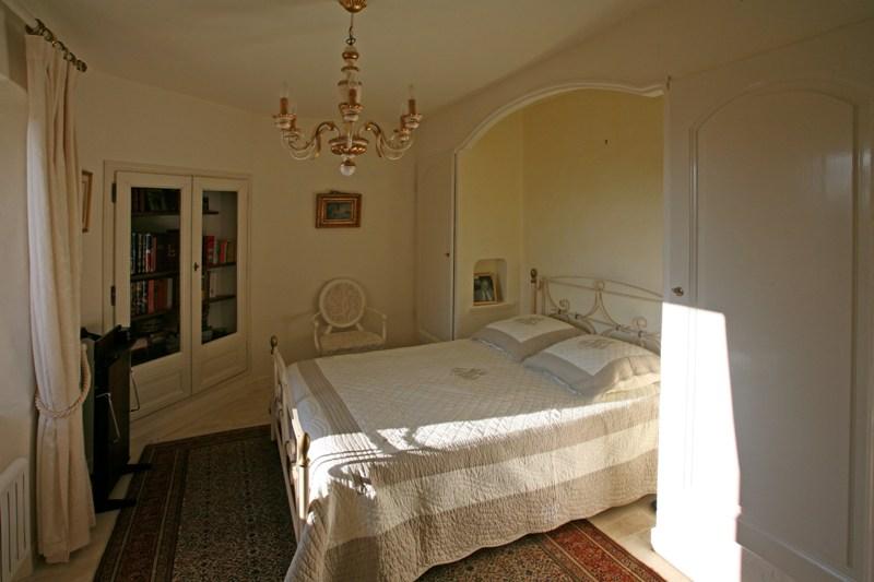 Maison en pierre face au Luberon avec vue d'exception !